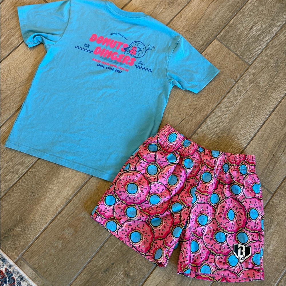 Baseball Lifestyle 101 Dounut shirt Medium and shorts Large youth matching set